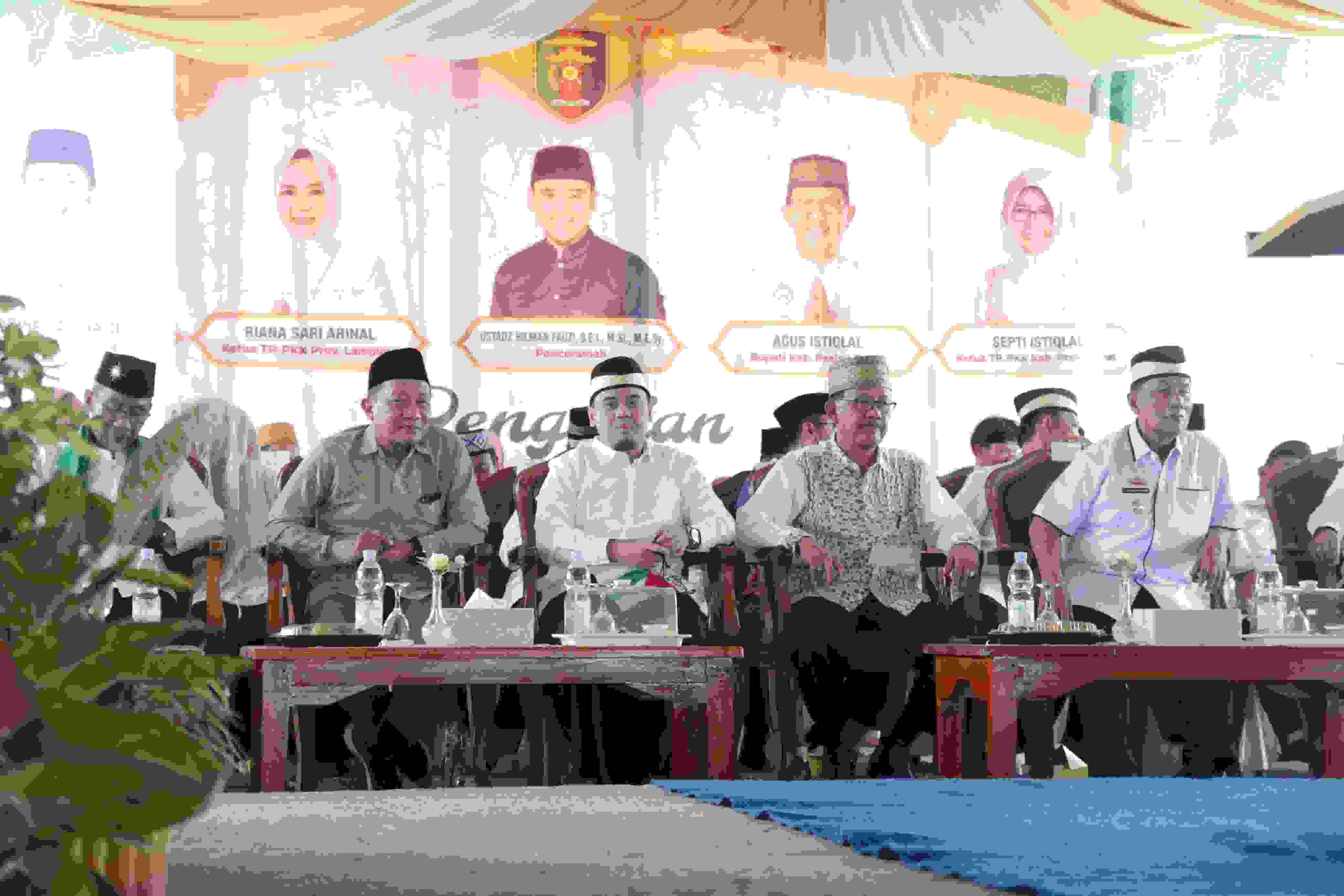 Pemerintah Provinsi Lampung Gelar Pengajian Akbar Dan Doa Bersama Di Kabupaten Pesisir Barat