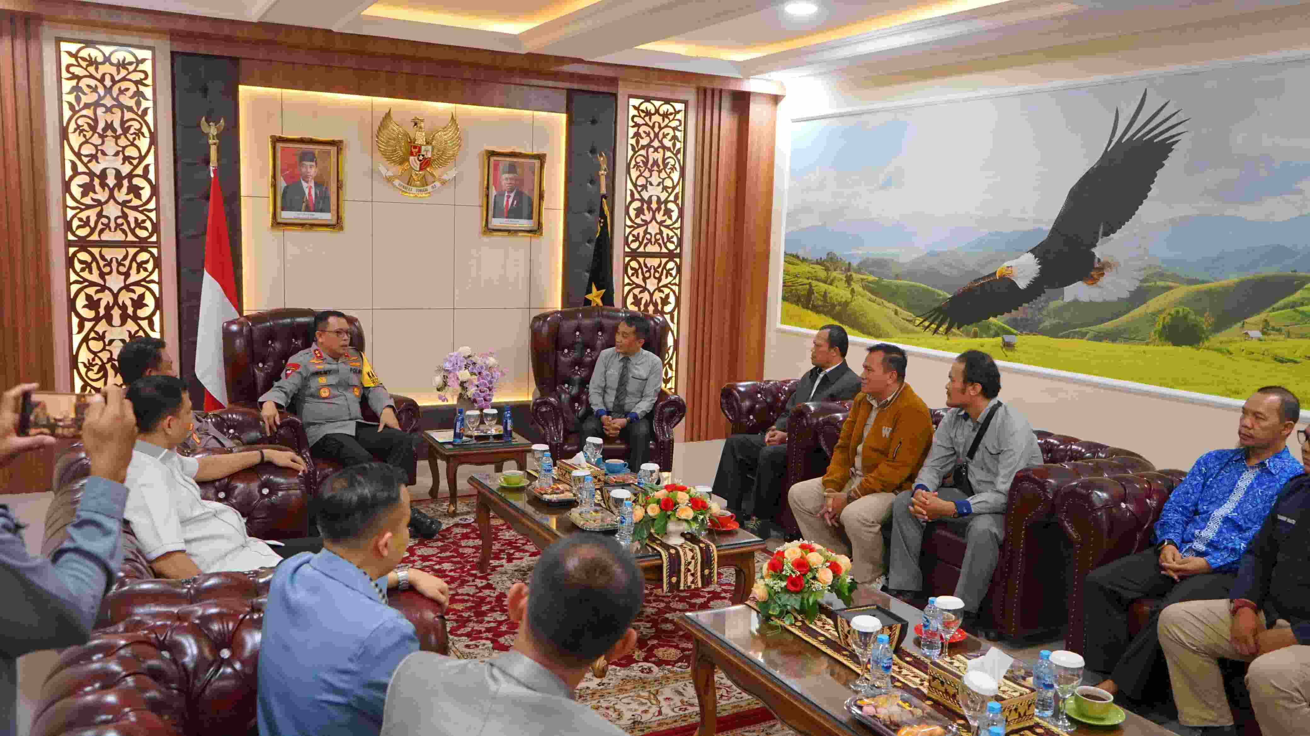 Kapolda 'Rela' Turun Ke Sekolah Jadi Pembina Upacara Cegah Tawuran Dan Narkoba, DPD FGII Lampung: Terima Kasih Bapak Kapolda