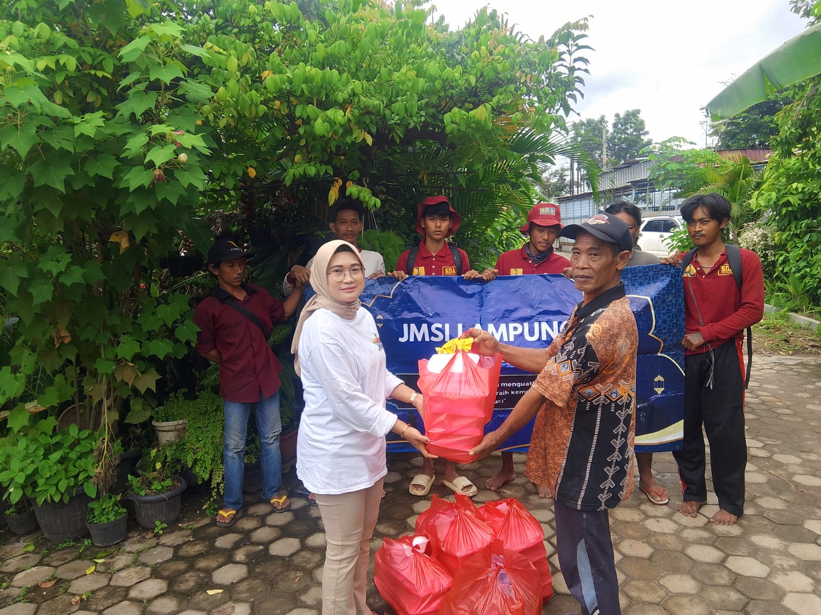 JMSI Lampung Berbagi Kebahagiaan, Santuni Warga Kurang Mampu di Way Halim