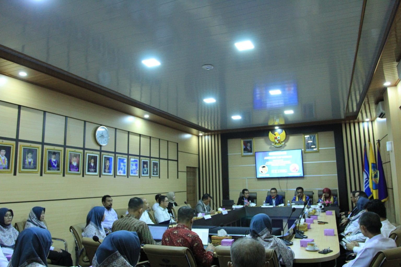 Prodi S-1 Pendidikan Bahasa Inggris Unila Gelar Asesmen Lapangan oleh LAMDIK