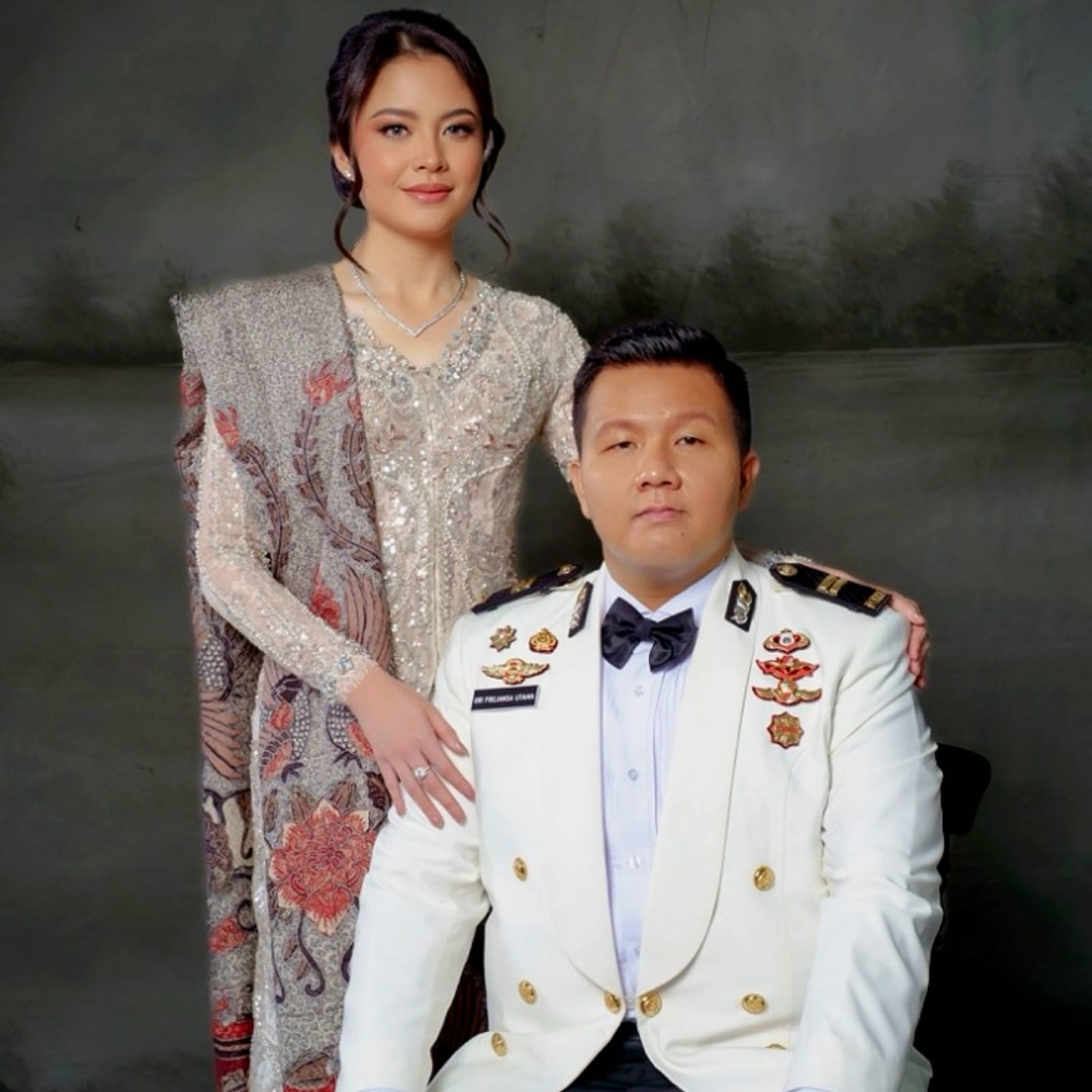 Karin dan Iptu Ori Resmi Menikah, Prosesi Pedang Pora Warnai Hajatan Herman Batin Mangku